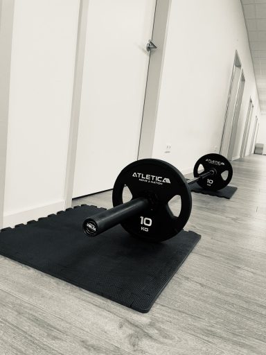 Physiotherapie mit der Langhantel